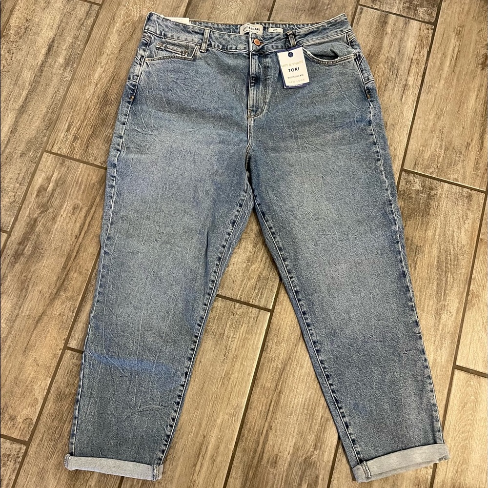 Tori Lift & Shape Mom Jeans SZ 18